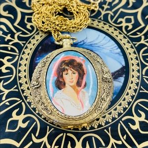 Vintage Max Factor Creme Puff Pendant Locket Necklace